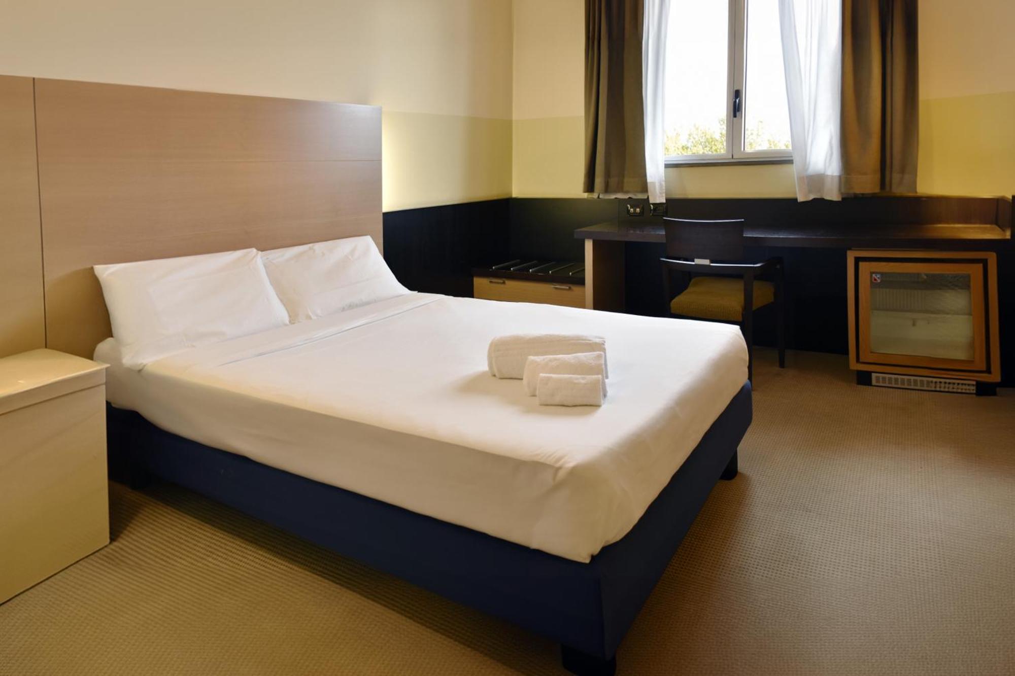 B&B Hotel Milano Cologno Studios Cologno Monzese Bagian luar foto
