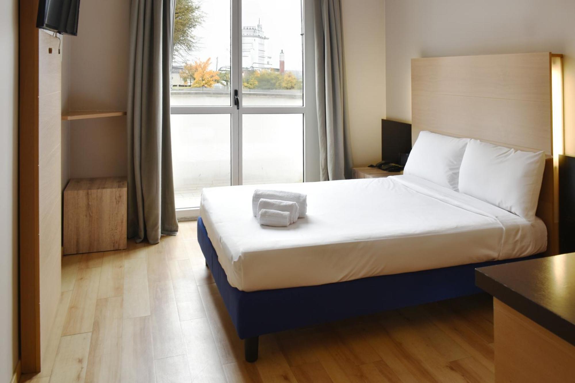 B&B Hotel Milano Cologno Studios Cologno Monzese Bagian luar foto