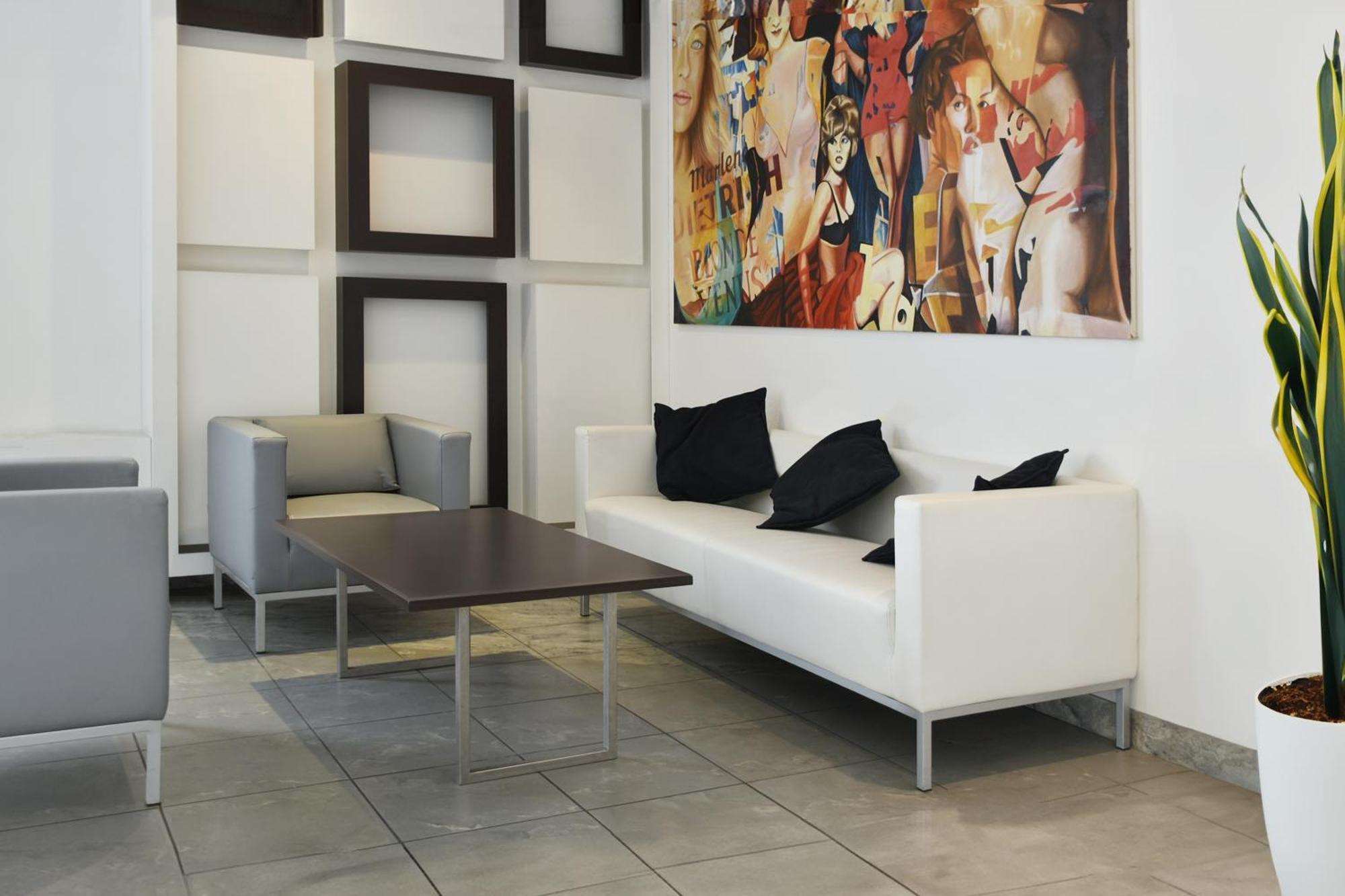 B&B Hotel Milano Cologno Studios Cologno Monzese Bagian luar foto
