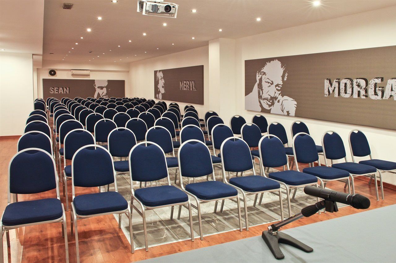 B&B Hotel Milano Cologno Studios Cologno Monzese Bagian luar foto